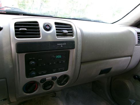 Used 2007 Chevrolet Colorado W/T RWD image 18