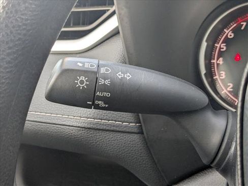 Used 2025 Toyota RAV4 XLE FWD image 16