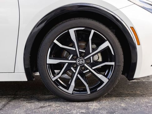 Used 2024 Toyota Prius Prime image 4