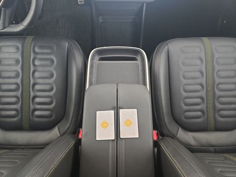 Used 2024 Rivian R1S Adventure AWD/4WD image 31