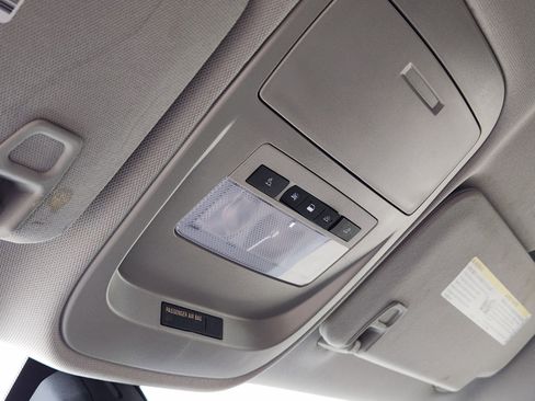 Used 2021 Chevrolet Colorado LT w/ LT Convenience Package image 26