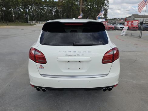 Used 2011 Porsche Cayenne Turbo AWD/4WD image 47