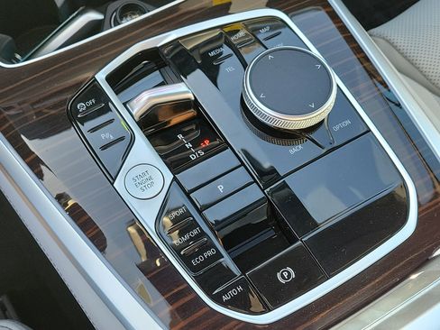 New 2026 BMW X5 sDrive40i w/ M Sport Package image 21