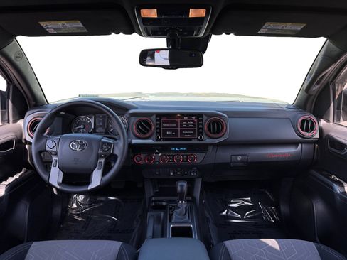 Used 2023 Toyota Tacoma TRD Off-Road AWD/4WD image 10