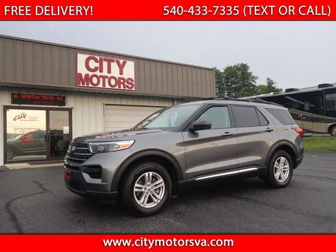 Used 2023 Ford Explorer XLT AWD/4WD image 1