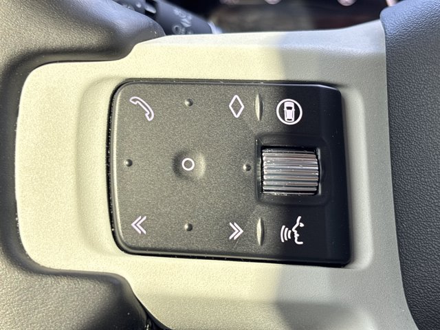 Used 2024 Land Rover Defender 110 S AWD/4WD image 30