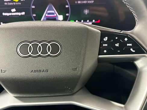 Used 2025 Audi Q5 Premium Plus w/ Premium Plus AWD/4WD image 12