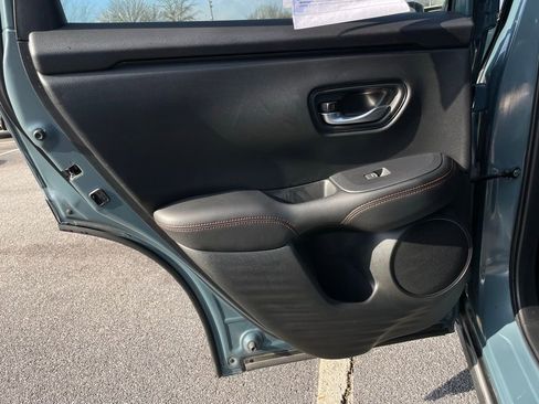 Certified 2025 Honda HR-V Sport image 37