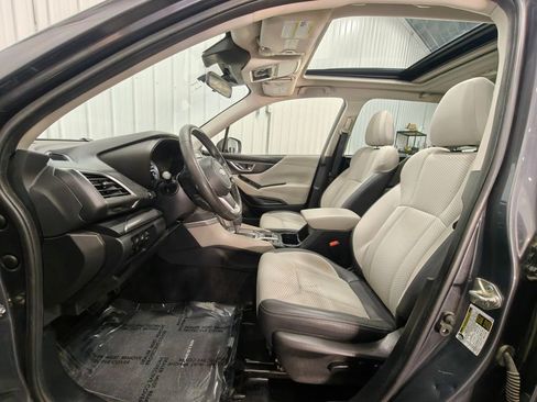 Used 2022 Subaru Forester Premium AWD/4WD image 25