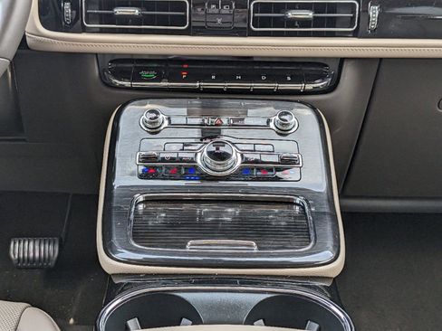 Certified 2023 Lincoln Nautilus Reserve w/ Equipment Group 202A image 21