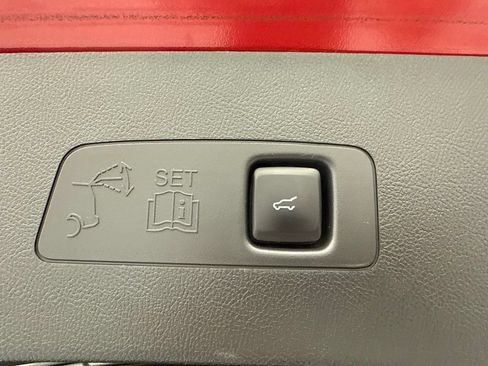 Used 2022 Lincoln Corsair AWD w/ Premium Package image 12