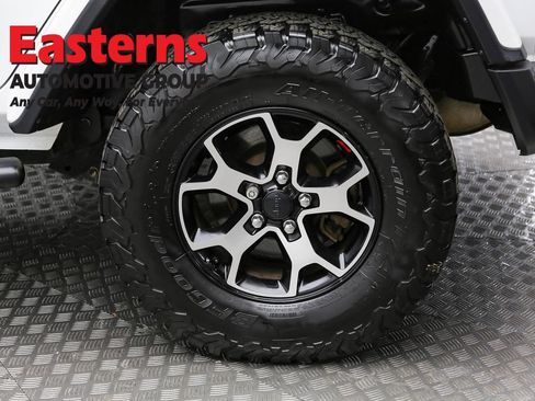 Used 2020 Jeep Wrangler Unlimited Rubicon w/ LED Lighting Group AWD/4WD image 8