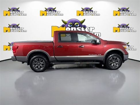Used 2018 Nissan Titan Platinum Reserve image 4