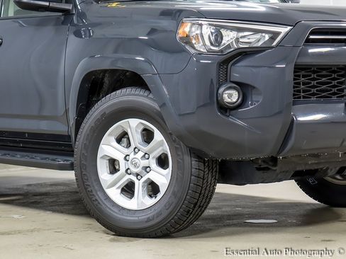 Used 2024 Toyota 4Runner SR5 Premium image 4