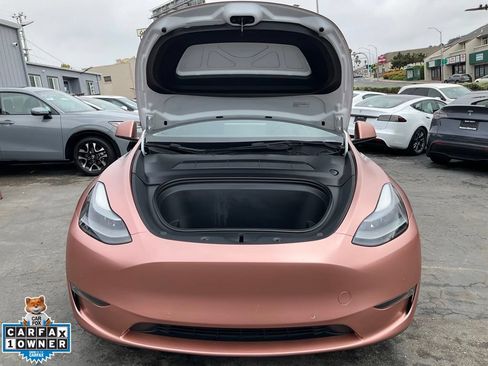 Used 2022 Tesla Model Y Performance AWD/4WD image 12