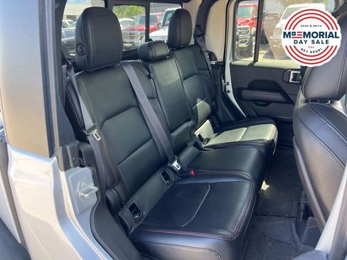 Used 2023 Jeep Gladiator Rubicon w/ LED Lighting Group AWD/4WD image 20