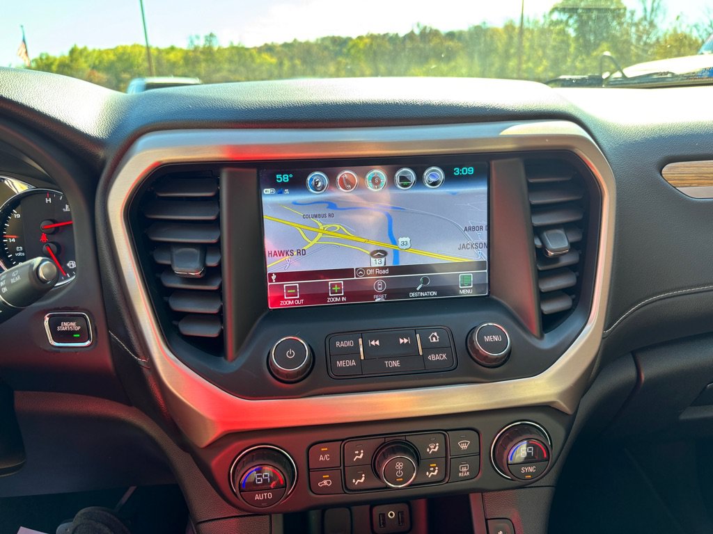 Used 2019 GMC Acadia Denali w/ Technology Package AWD/4WD image 28