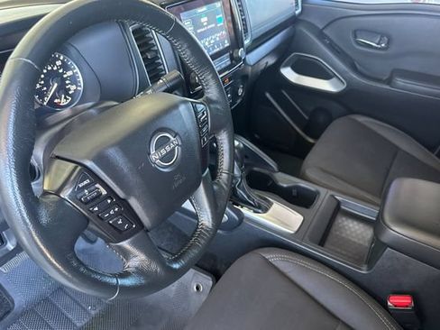 Certified 2022 Nissan Frontier SV RWD image 10