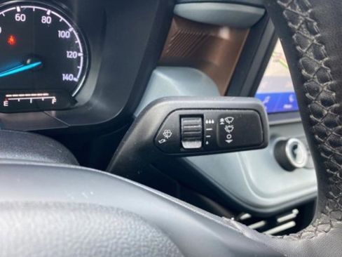 Used 2023 Ford Maverick Lariat w/ Lariat Luxury Package image 16