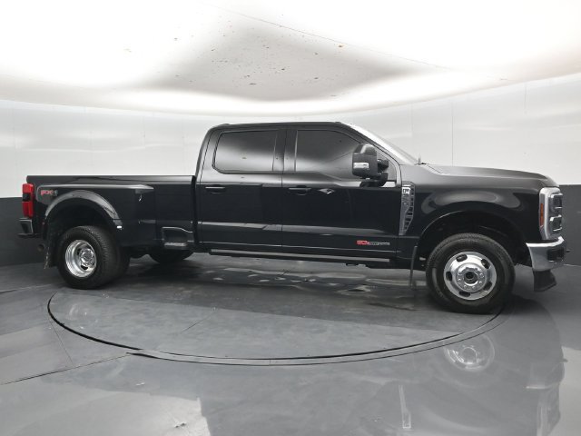 Used 2025 Ford F350 Lariat w/ Lariat Ultimate Package AWD/4WD image 34