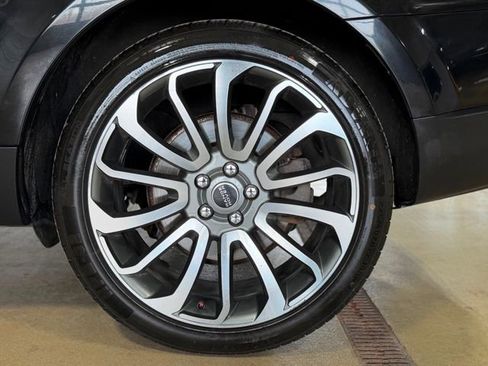 Used 2016 Land Rover Range Rover Sport SE image 39
