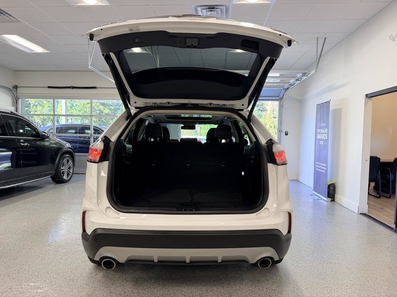 Used 2019 Ford Edge SEL w/ Equipment Group 201A AWD/4WD image 20