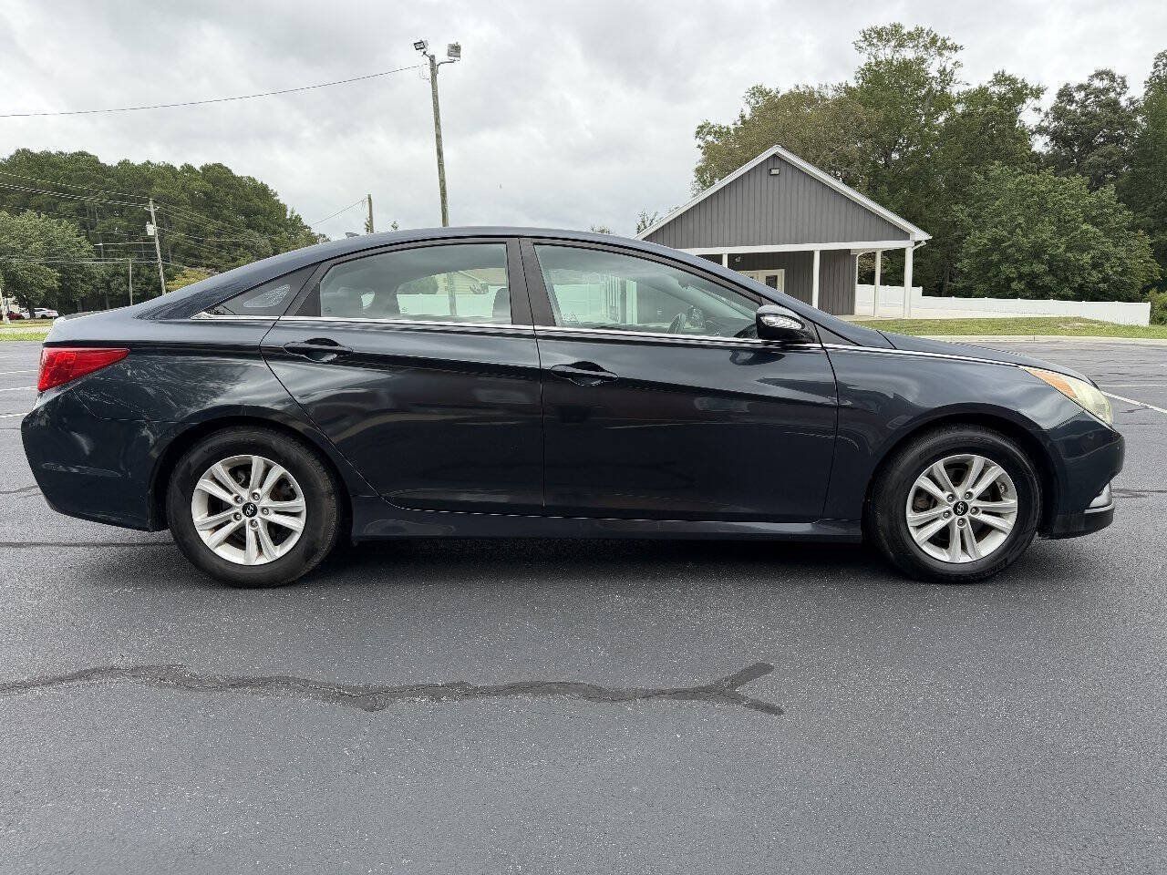 Used 2014 Hyundai Sonata GLS w/ Popular Equipment Group 2 FWD image 8