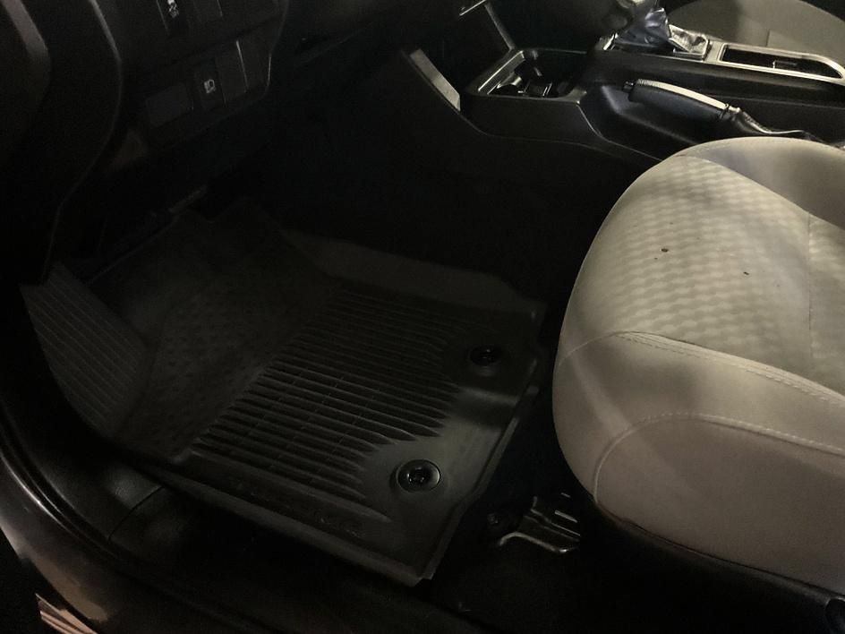 Used 2023 Toyota Tacoma SR RWD image 18