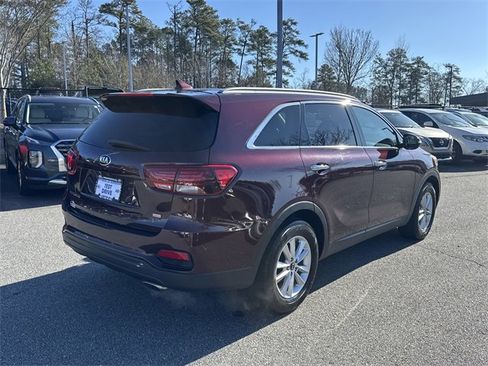 Used 2019 Kia Sorento LX w/ LX Convenience Package image 7