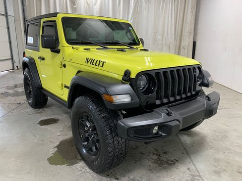 Used 2023 Jeep Wrangler Willys image 2