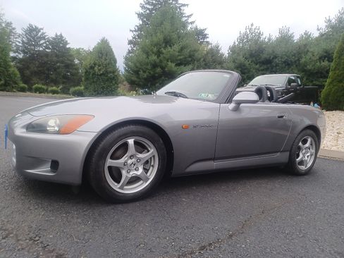 Used 2001 Honda S2000 image 10