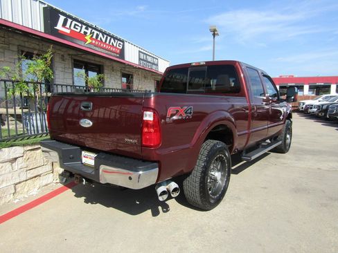 Used 2012 Ford F250 Lariat w/ Chrome Pkg image 4
