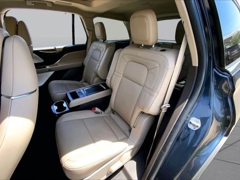 Used 2022 Lincoln Aviator Reserve w/ Equipment Group 201A AWD/4WD image 19
