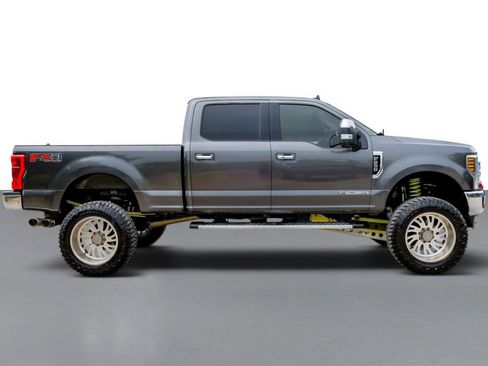 Used 2019 Ford F250 Lariat w/ Lariat Ultimate Package AWD/4WD image 5