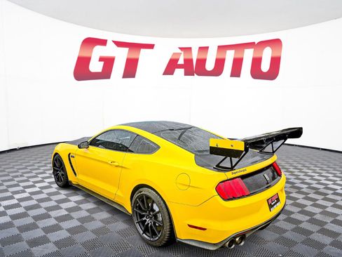 Used 2018 Ford Mustang Shelby GT350 image 5
