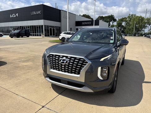 Used 2021 Hyundai Palisade Limited FWD image 4