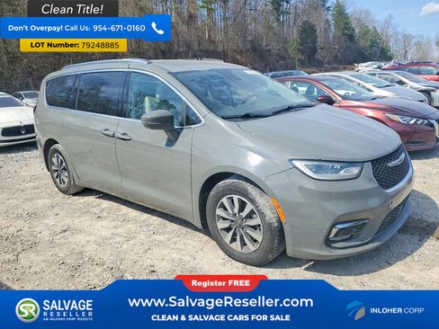 Used 2021 Chrysler Pacifica Touring-L image 5