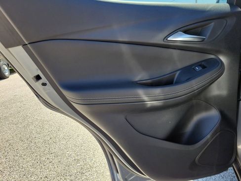 Used 2023 Buick Encore GX Preferred w/ Cold Weather Comfort Package AWD/4WD image 8