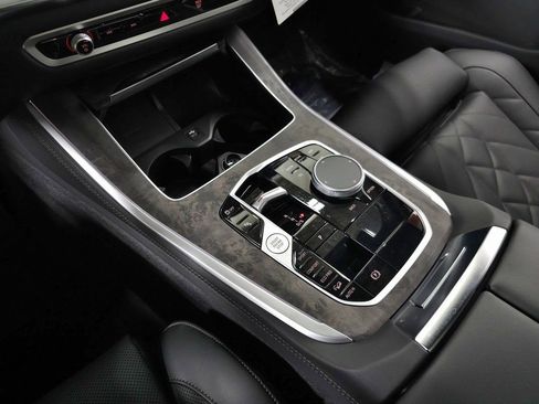 Used 2026 BMW X5 xDrive40i w/ Premium Package image 31
