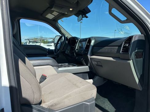 Used 2022 Ford F250 XLT w/ FX4 Off-Road Package image 14