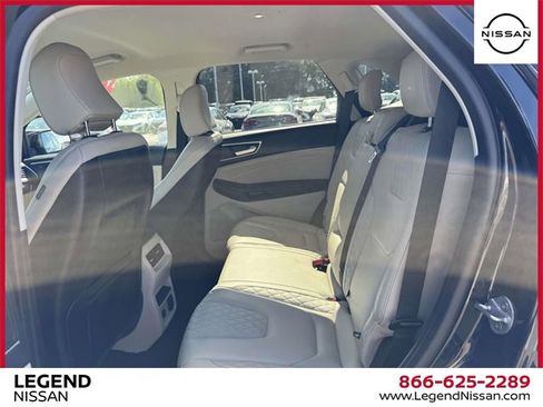Used 2024 Ford Edge Titanium image 12
