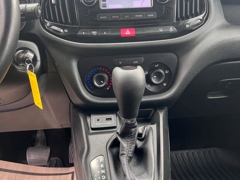 Used 2019 RAM ProMaster City Tradesman SLT FWD image 10