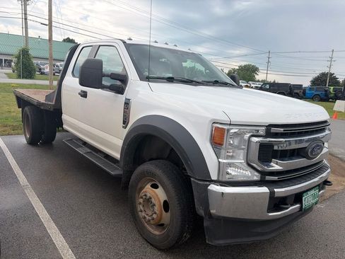 Used 2021 Ford F550 4x4 SuperCab Super Duty w/ Power Equipment Group image 8