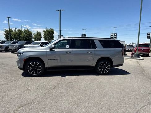 Used 2024 Chevrolet Suburban RST w/ Luxury Package AWD/4WD image 13