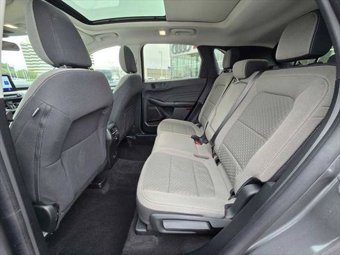 Used 2022 Ford Escape SE w/ Convenience Package AWD/4WD image 16