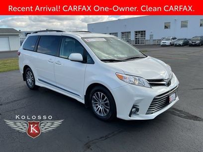 Used 2019 Toyota Sienna XLE