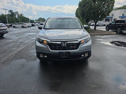 Used 2019 Honda Ridgeline Sport image 2