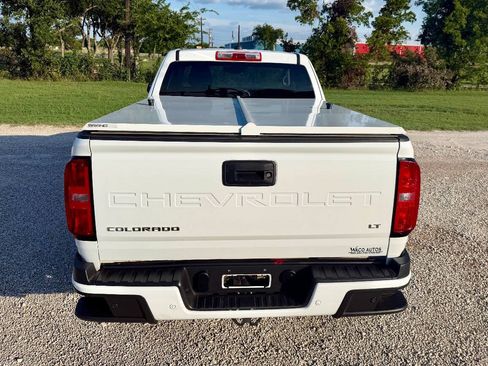 Used 2022 Chevrolet Colorado LT w/ Fleet Safety Package RWD image 8