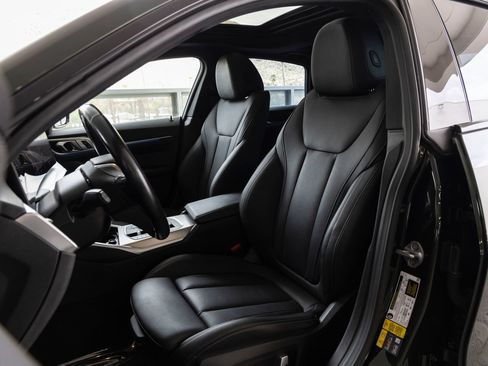 Used 2023 BMW i4 eDrive35 RWD image 18