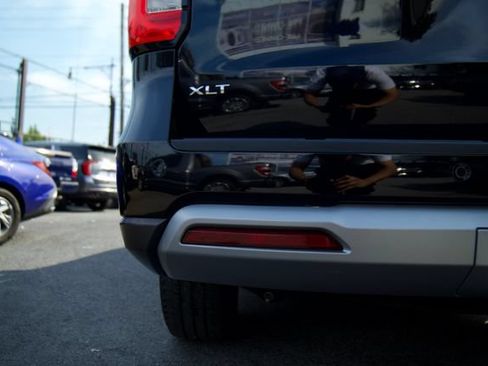Certified 2024 Ford Expedition XLT AWD/4WD image 12
